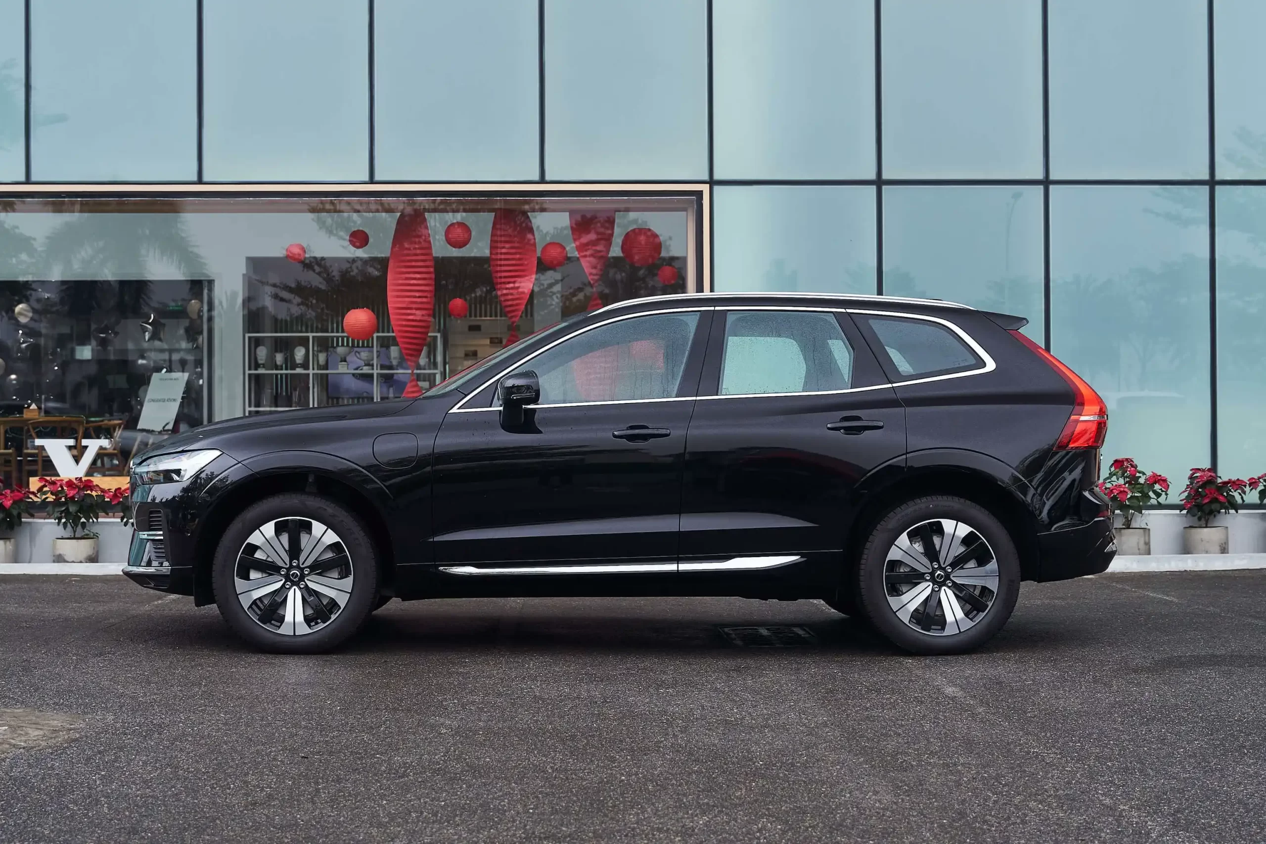 Volvo XC60 màu đen