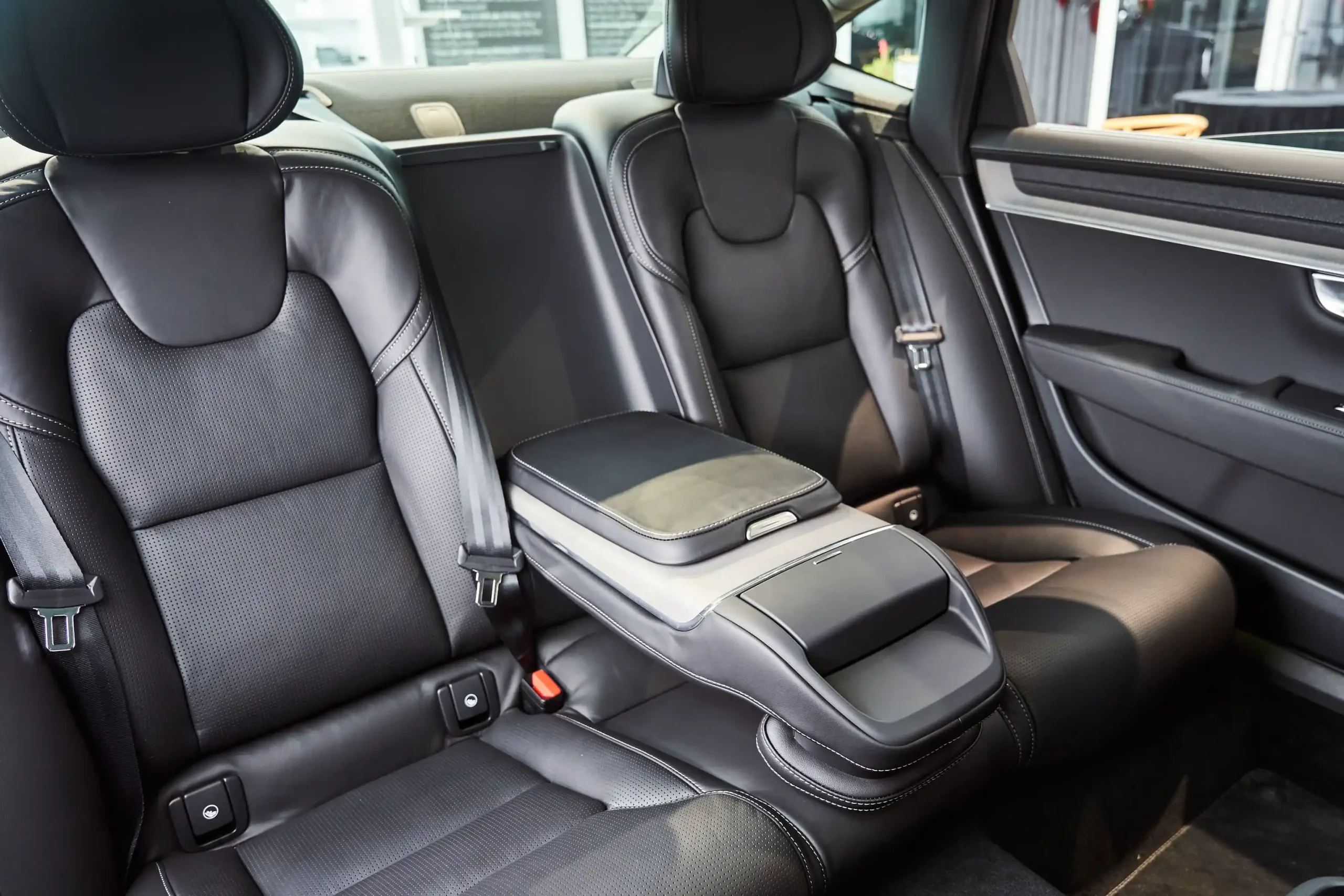Không gian nội thất Volvo S90 Hybrid ultra