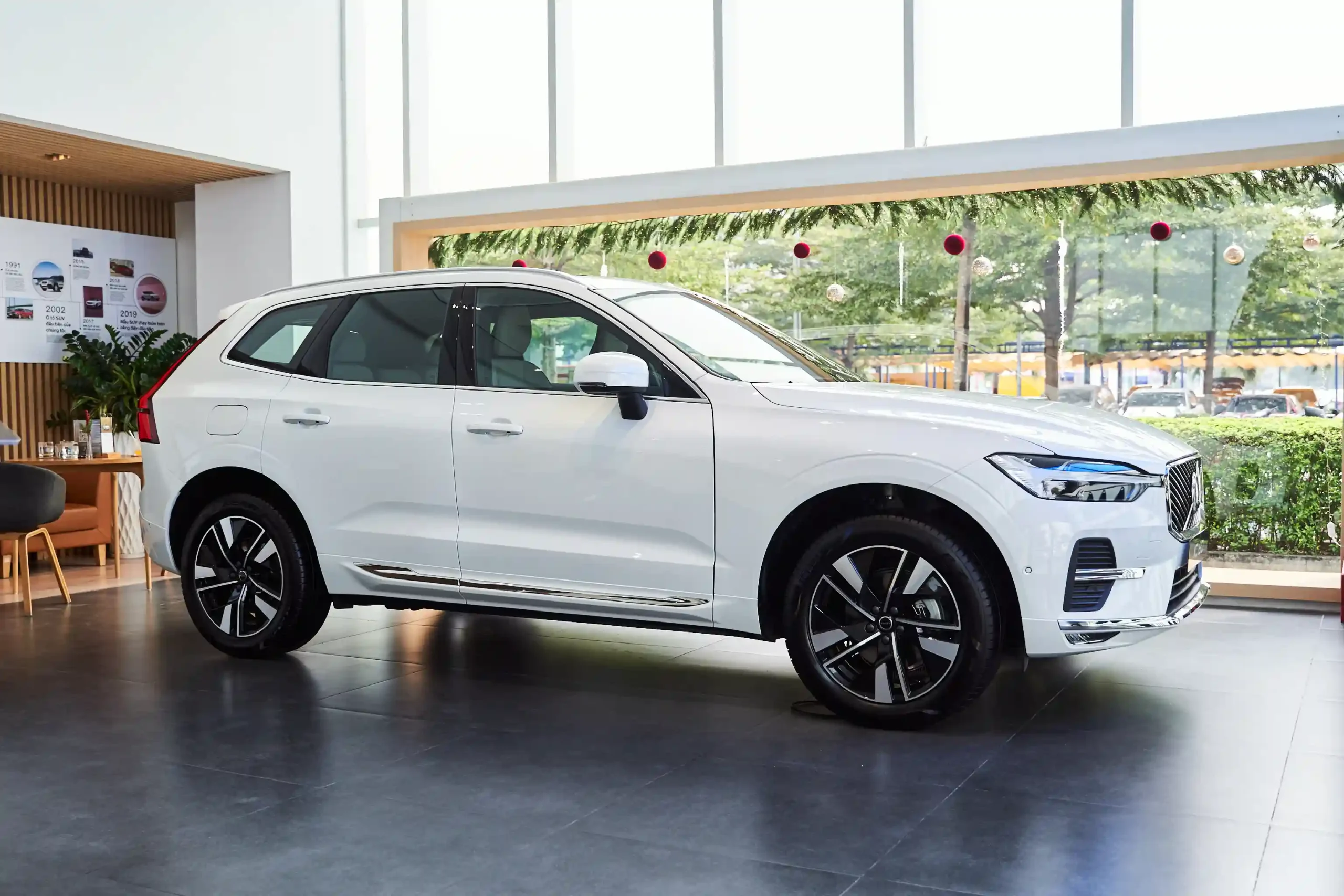 volvo xc60 màu trắng