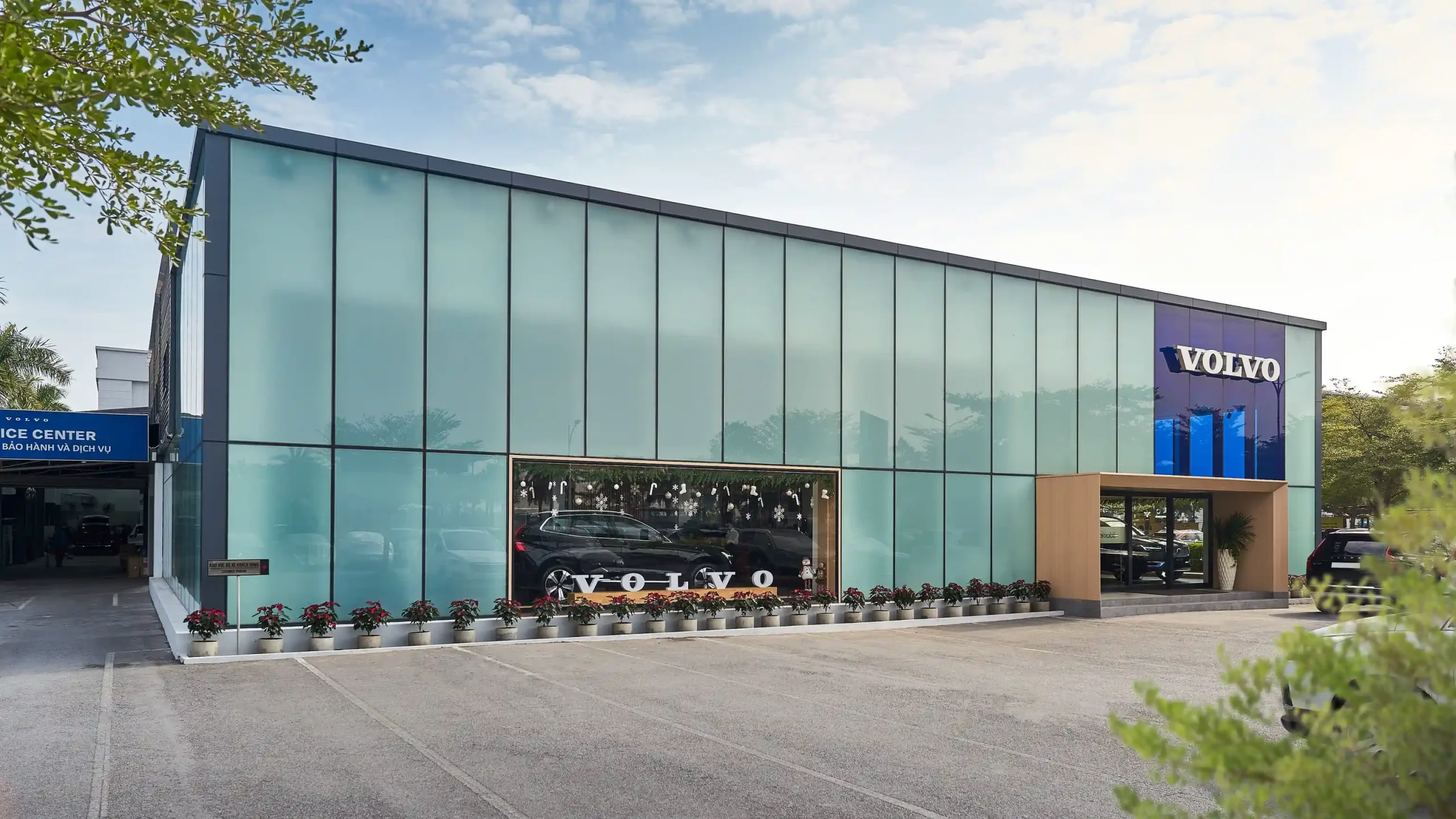 Showroom Volvo Hà Nội